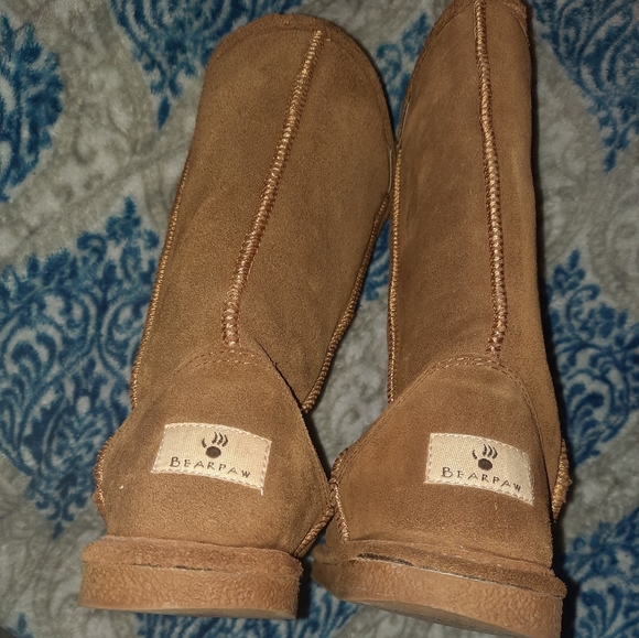 BearPaw Boot 8 - Picture 6 of 13